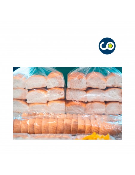 Tüten mit vorgebackenem Brot